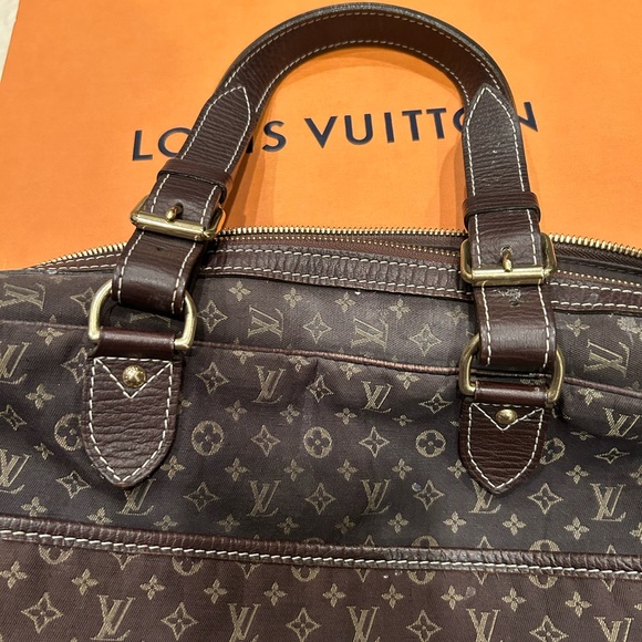 Louis Vuitton
Monogram Mini Lin Sac a Langer Diaper Bag - Picture 12 of 14